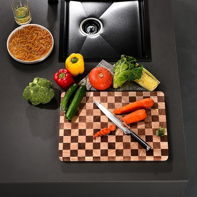 Wood Cutting Board for Kitchen,Dishwasher Safe Checkered Chopping Board with Juice Groove& Handles Thick Wooden Board for Meat Vegetables Fruit Ideal Gift for the Home(15.7"x11"x1")