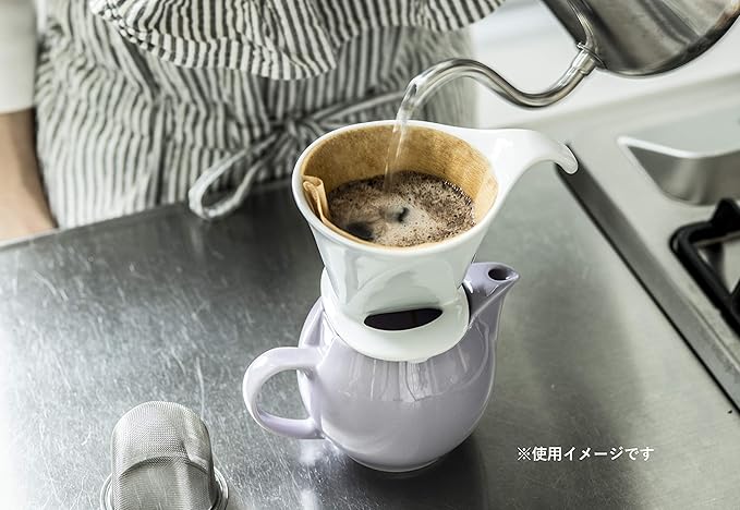 Zero Japan - Bee House Pour Over Coffee Dripper - Lead-Free & Cadmium-Free Ceramic Coffee Maker with Elegant Peek Hole, Drip Cone Brewer Coffee Gift, Brewing Accessories - White, Small Size