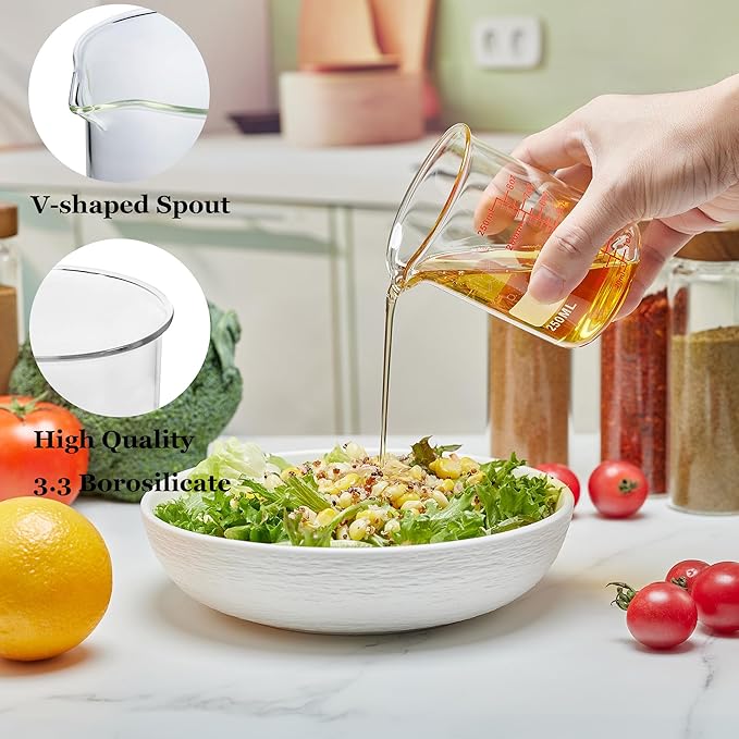 High Borosilicate Glass Measuring Cup-V-Shaped Spout,250ml(8OZ) Glass Measuring Beaker for Kitchen or Restaurant, Easy to Read