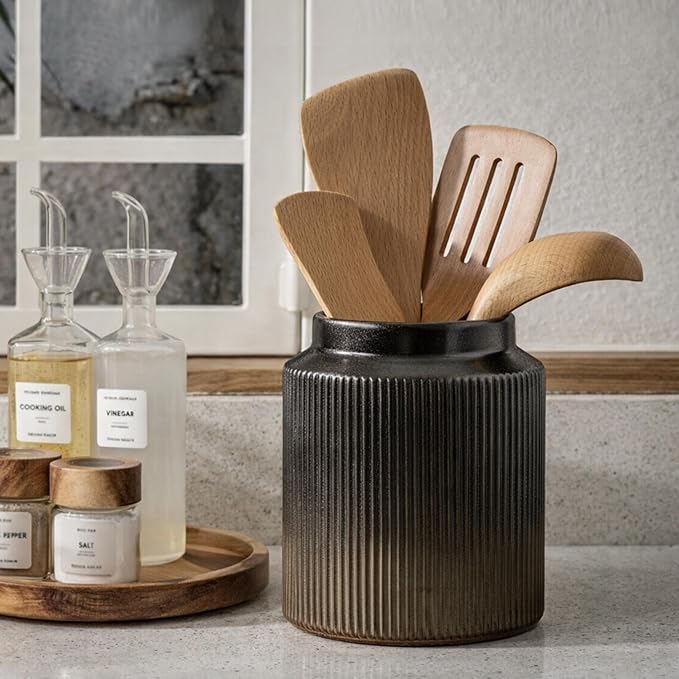JIEMEI HOME Kitchen Utensil Holder, 6.77" Ceramic Farmhouse Stable Utensil Crock for Countertop, Vintage Style Cooking Tool Organizer with Cork Mat, Spatula Holder For Kitchen Decor, Black