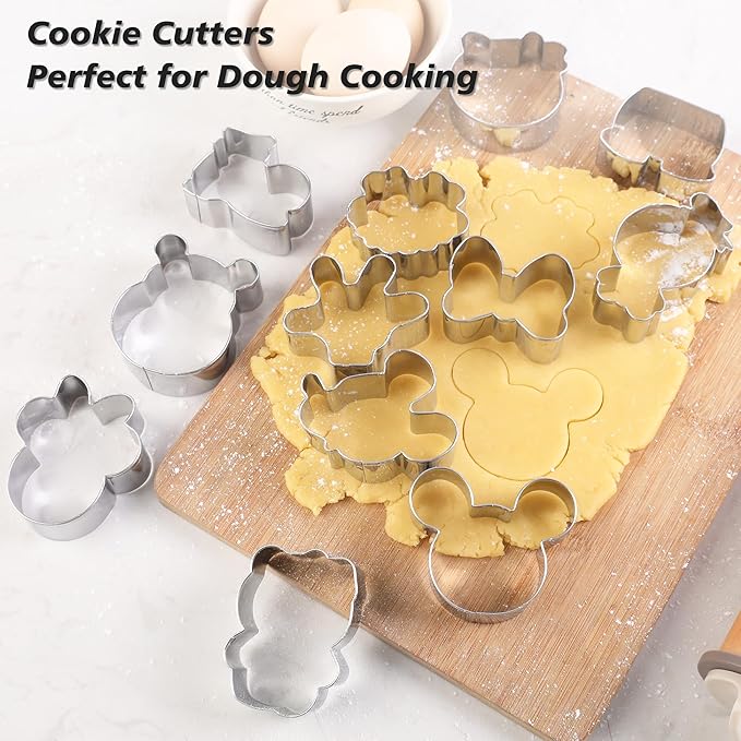 Mouse Kitty Winnie the Pooh Cookie Cutter Set Stainless Steel Sandwich Biscuit Fondant Cutters for Kids DIY Lunchbox Bento Box Fruit Cutters Cake Decoration, Pack of 12 (Cartoon Cookie Cutters Set)