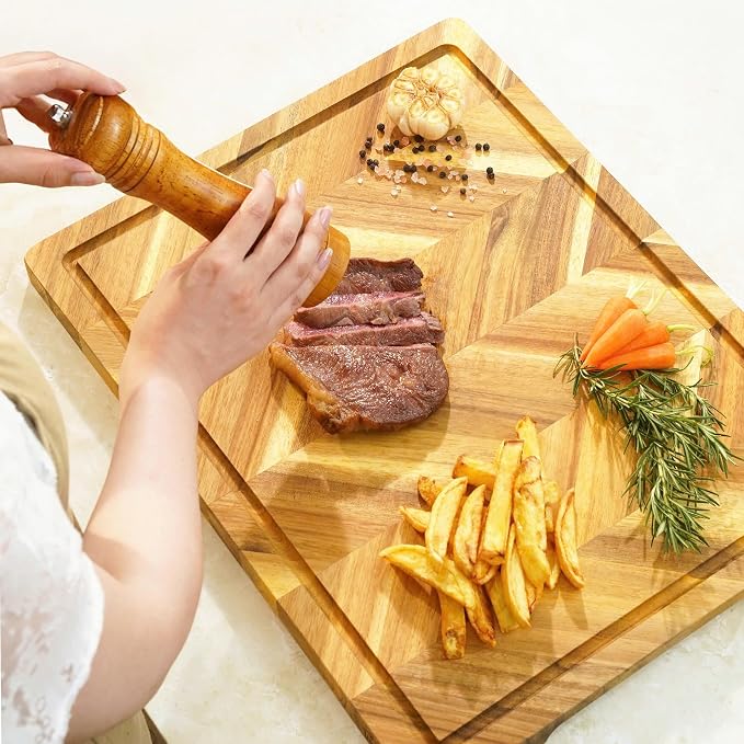 Howizz Solid Acacia Wood 20"x15" Large Cutting Board, Herringbone Chevron Cutting Board Large Grazing Board Charcuterie Serving Board, Non Toxic Natural Solid Wood Thick Wooden Chopping Boards