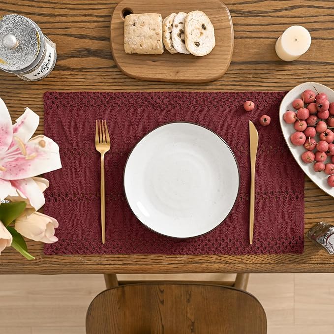 Artoid Mode Red Farmhouse Woven Rustic Hollow Placemats Set of 4,12x18 Inch Seasonal Holiday Table Mats Party Kitchen Dining Decoration