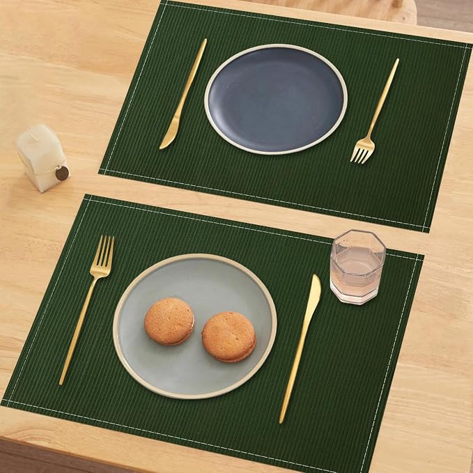 Niviy Dark Green Christmas Placemats Set of 4, 12x18 Inch Washable Easy to Clean Heat-Resistant Anti-Skid Grey Placemats for Holiday Party Kitchen Dining Room Decoration