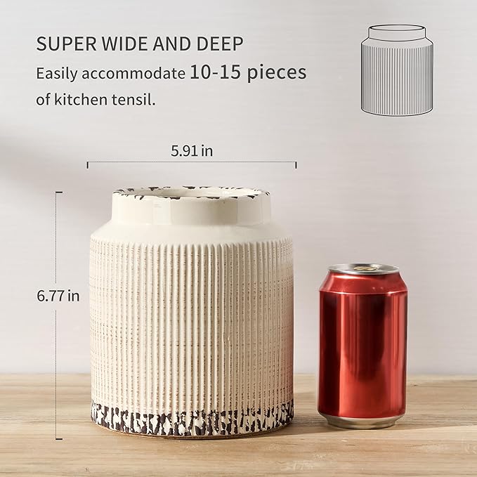 JIEMEI HOME Kitchen Utensil Holder, 6.77" Ceramic Farmhouse Stable Utensil Crock for Countertop, Vintage Style Cooking Tool Organizer with Cork Mat, Spatula Holder For Kitchen Decor, Antique Beige