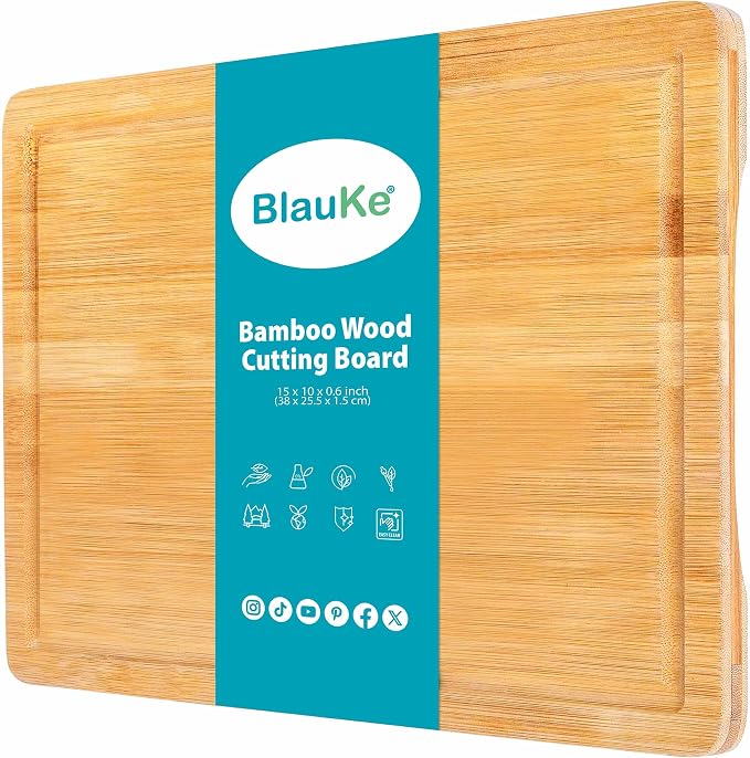 Wood Cutting Board for Kitchen – 15x10" Bamboo Cutting Board with Juice Groove and Handles – Wooden Chopping Board, Serving Tray – BlauKe®