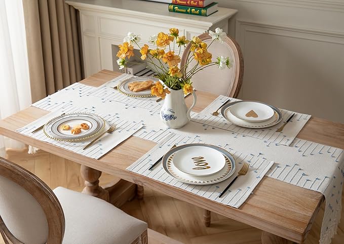 Placemats Set of 4 for Dining Table Décor, Woven Cloth Place Mats for Farmhouse Kitchen Tabletop, Handcrafted Machine Washable Cotton Table mats 13 x 19 Inch, Light Blue and Beige