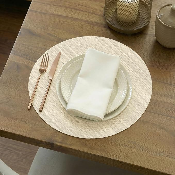 AHHFSMEI Round Placemats Set of 6 Woven Vinyl Non-Slip Heat Resistant Stain Resistant Easy Clean Place mats for Dining Table(Beige)