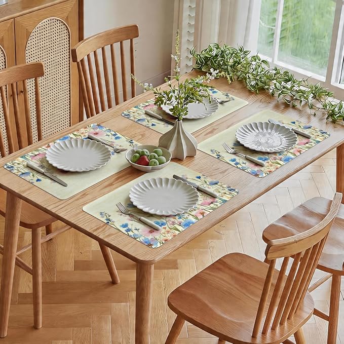 Vinyl Placemats Set of 6-12x17 Inch - Heat Resistant Washable Place Mats Waterproof Non-Slip Wipeable Table Mats for Dining Table Decor, Indoor/Outdoor Plastic Mat