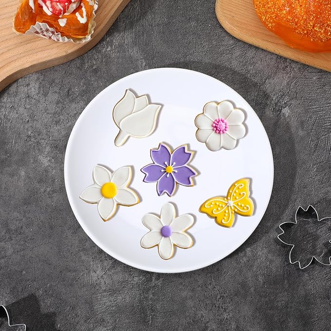 Flower Cookie Cutter Set 6Pcs Summer Flowers Cookie Cutters-Daisy, Tulip, Butterfly Biscuit Fondant Molds Stainless Steel Cookie-Cutters for Christmas DIY Baking Tool Party Favors