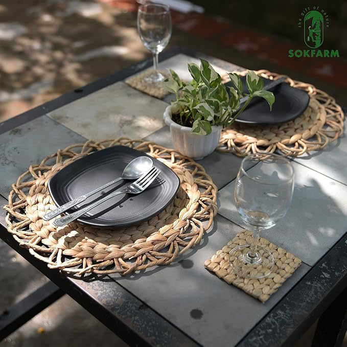 Round Woven Placemats Set of 4, Water Hyacinth Round Placemats, Plate Chargers for Dinner Plates, Individuales para Mesa De Comedor, Thanksgiving Christmas Rattan Charger Plates 13.4 in