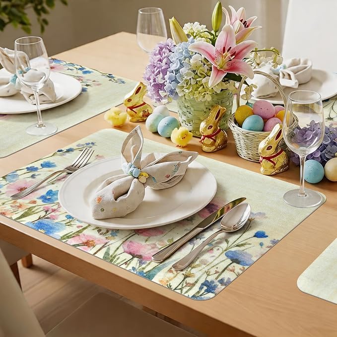 Vinyl Placemats Set of 4-12x17 Inch - Heat Resistant Washable Place Mats Waterproof Non-Slip Wipeable Table Mats for Dining Table Decor, Indoor/Outdoor Plastic Mat