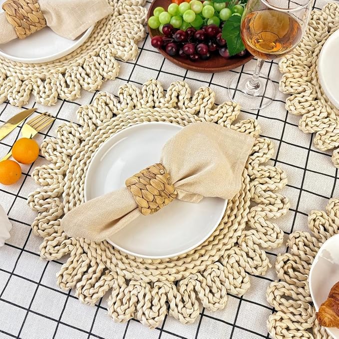 IcosaMro 13.8" Boho Placemats Set of 6 Round Woven Placemats Natural Table Place Mats for Dinning Table Indoor & Outdoor Wicker Wicker Charger Plates for Wedding Christmas Thanksgiving Events
