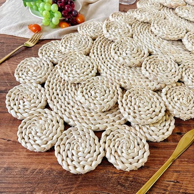 IcosaMro 13.8" Boho Placemats Set of 6 Round Woven Placemats Natural Table Place Mats for Dinning Table Indoor & Outdoor Wicker Wicker Charger Plates for Wedding Christmas Thanksgiving Events