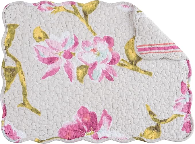 C&F Home Nylah Floral Vintage 100% Cotton Quilted Set of 6 Placemats 13" x 19" Versatile Spring Springtime Summer Kitchen Dining Dinner Table Tabletop Scalloped Machine Wash Reversible Decor