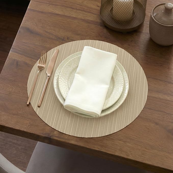 AHHFSMEI Round Placemats Set of 6 Woven Vinyl Non-Slip Heat Resistant Stain Resistant Easy Clean Place mats for Dining Table(Light Brown)