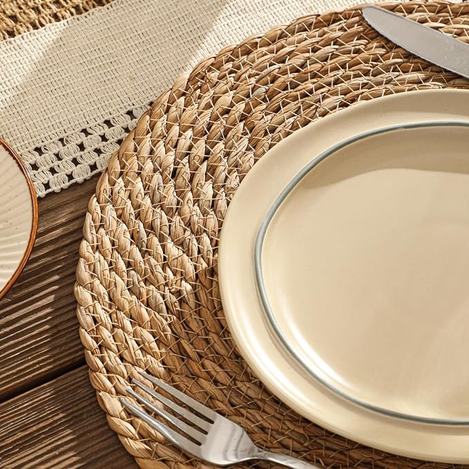 Round Woven Placemats Set of 4, 13.5'' Boho Rattan Chargers for Dinner Plates, Rustic Wicker Place Mats, Straw Braided Table Placemats, for Dining Table Decor, Wedding, Farmhouse and Outdoor