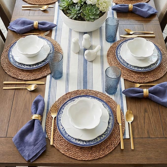 Laquedecraft 13.8" Set of 8 Round Brown Seagrass Placemats | Boho Woven Rattan Table Mats | Farmhouse Wicker Spring Corn Husk Plate Chargers (Brown)