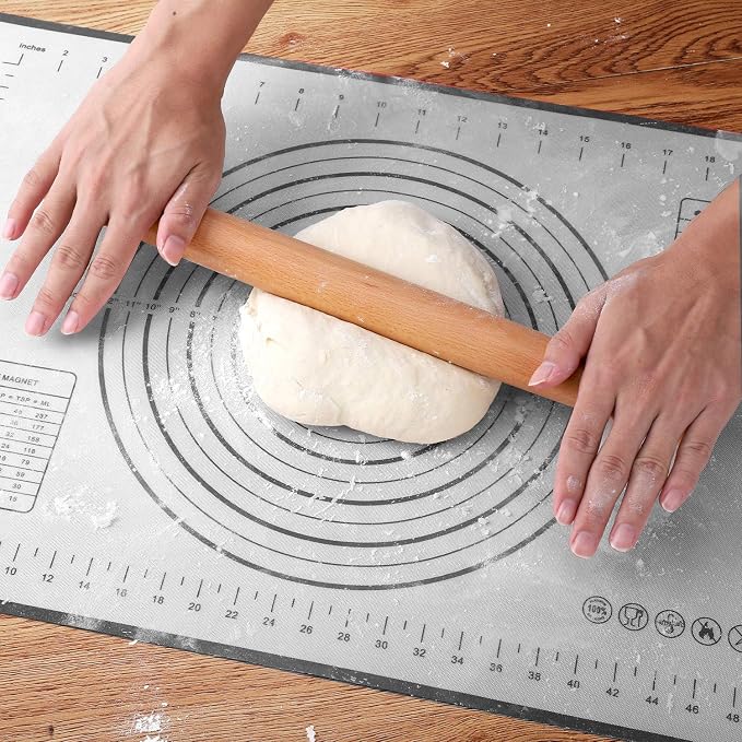 Wood Rolling Pin, QUELLANCE Wood French Roller Pin with Silicone Baking Mat, Beech Wood Dough Roller for Baking Dough, Pizza, Pie, Pastries, Pasta and Cookies