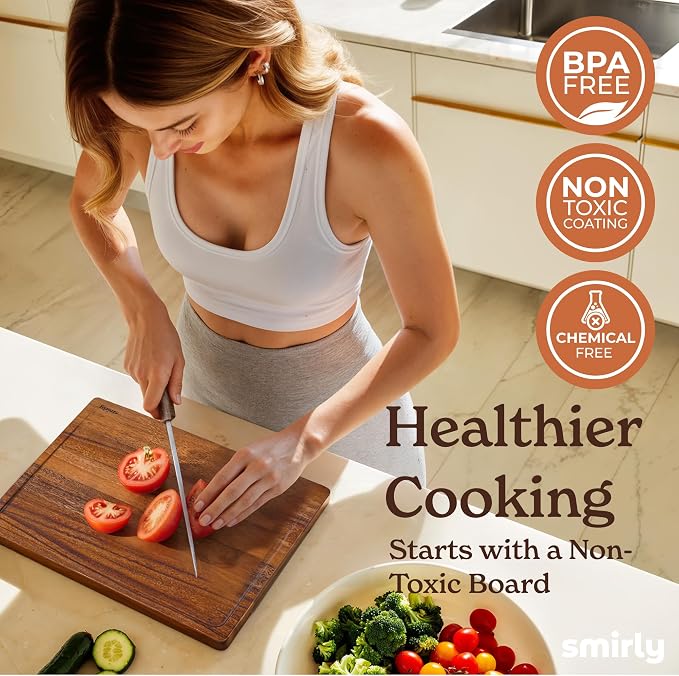 SMIRLY Walnut Wood Cutting Board for Kitchen - Wood Cutting Board for Meal Prep, Serving, Charcuterie - Kitchen Gadgets, House Warming Gift - Small Wooden Chopping Board Non Toxic - 1 Pack