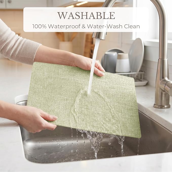 Romanstile Vinyl Placemats Set of 6-12 X 17 Inch - Faux Leather 100% Waterproof Wipeable Anti Slip Place Mats, Heat Resistant Reversible PU Table Mats for Kitchen Dining Party Outdoor, Grass Green