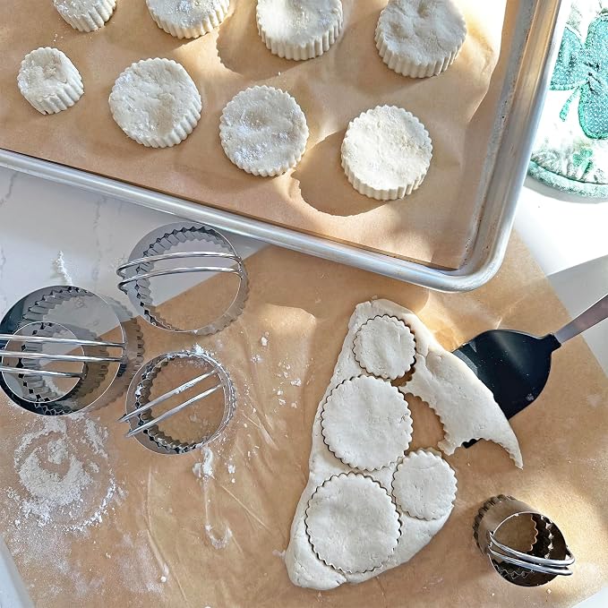 R&M International Stainless Steel Round Fluted Biscuit Cutters with Handles, Assorted Sizes, 5-Piece Set