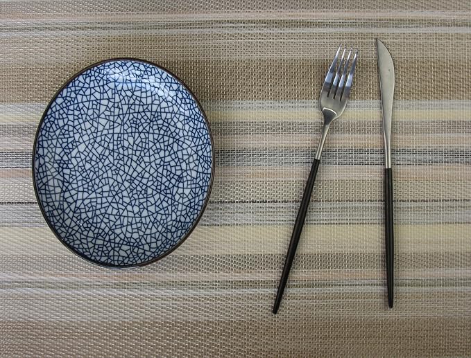 Placemats for Kitchen Table Mats Washable Table Placemats Easy to Clean PVC Placemat Set of 8 (Beige)