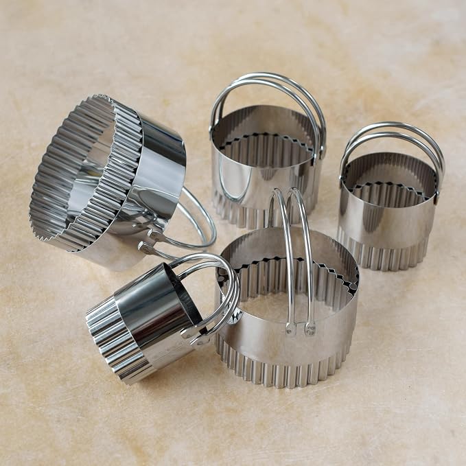R&M International Stainless Steel Round Fluted Biscuit Cutters with Handles, Assorted Sizes, 5-Piece Set