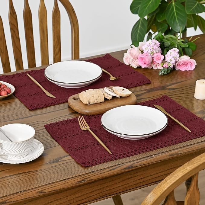 Artoid Mode Red Farmhouse Woven Rustic Hollow Placemats Set of 4,12x18 Inch Seasonal Holiday Table Mats Party Kitchen Dining Decoration