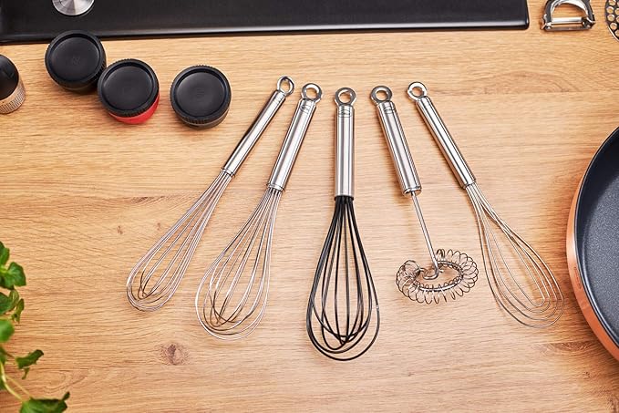 Rösle Kitchen Collection Stainless Steel Balloon Egg Whisk, 12.6", Multicolor