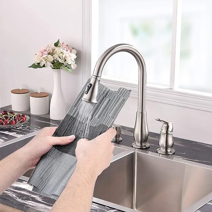 Aofmee Table Runner and Placemats Set of 6 Washable, Heat Resistant Place Mats with Table Runner, Woven Vinyl Table Placemats for Dining Table, Stain Resistant Kitchen Table Mats Sets, Easy to Clean