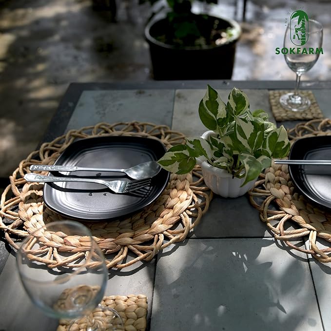 Round Woven Placemats Set of 4, Water Hyacinth Round Placemats, Plate Chargers for Dinner Plates, Individuales para Mesa De Comedor, Thanksgiving Christmas Rattan Charger Plates 13.4 in