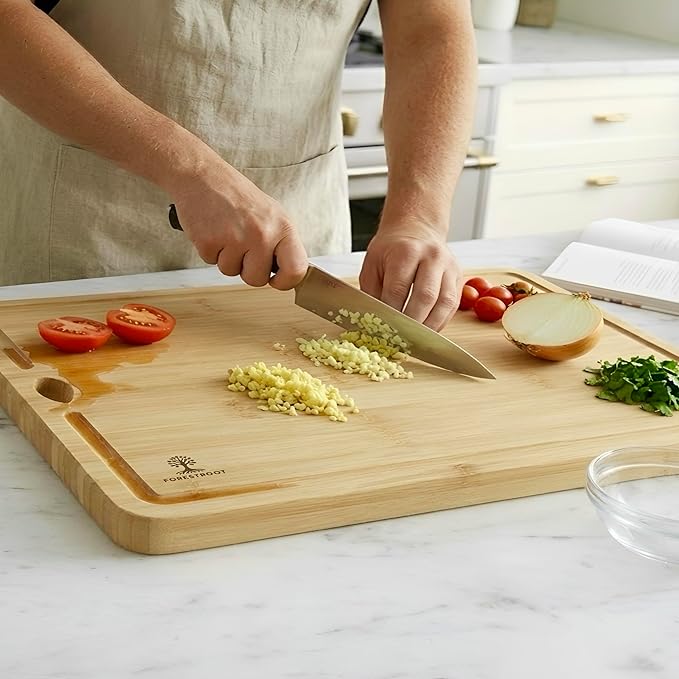 Bamboo Cutting Board Set – 3-Piece Natural Bamboo Boards with Deep Juice Grooves & Hanging Holes, Eco-Friendly Wooden Cutting Boards for Kitchen, Perfect for Chopping Meat, Bread & Fruits
