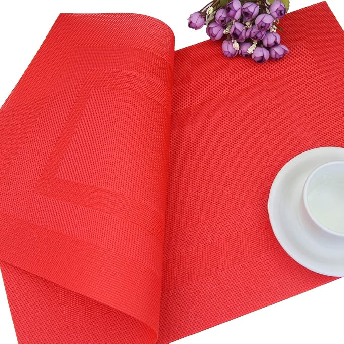 PIGCHCY Placemats,Durable Placemats for Dining Table,Washable Woven Vinyl Kitchen Placemats Set of 4 (18 x 12 inches,Passionate Red)