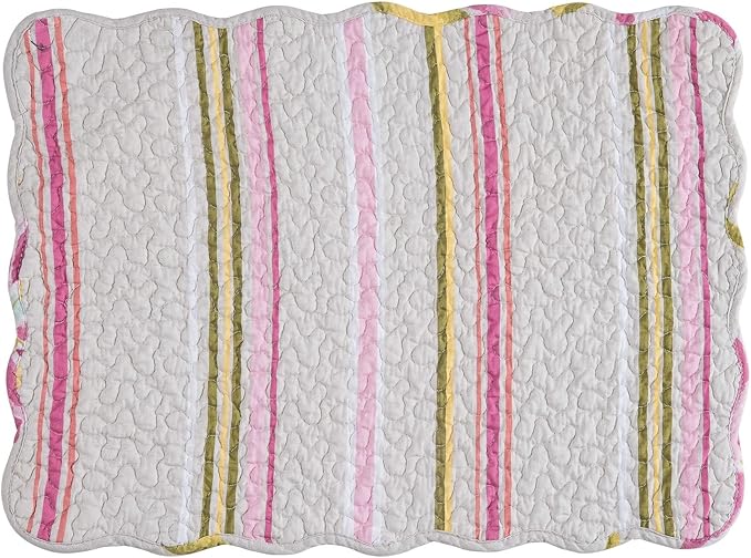 C&F Home Nylah Floral Vintage 100% Cotton Quilted Set of 6 Placemats 13" x 19" Versatile Spring Springtime Summer Kitchen Dining Dinner Table Tabletop Scalloped Machine Wash Reversible Decor