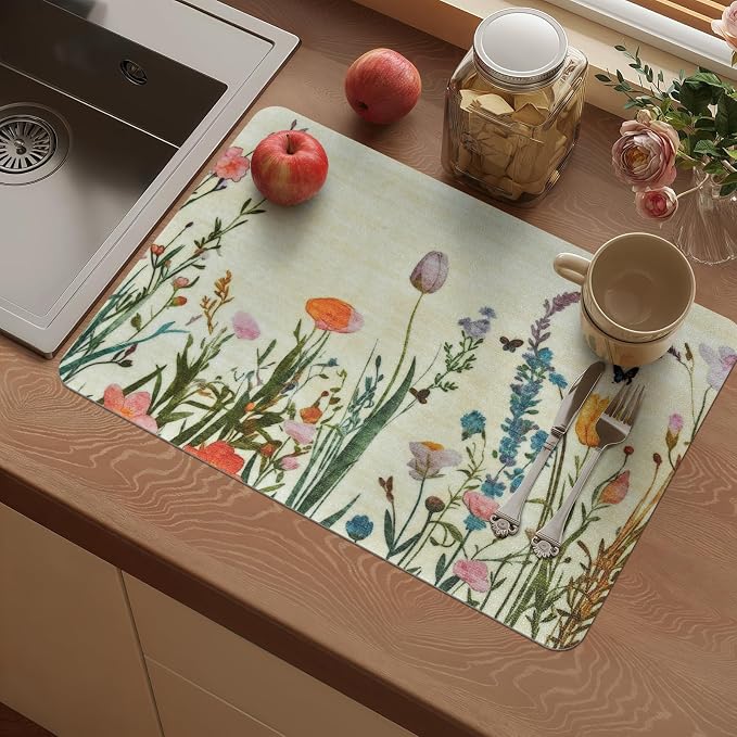 Vinyl Placemats Set of 4-12x17 Inch - Heat Resistant Washable Place Mats Waterproof Non-Slip Wipeable Table Mats for Dining Table Decor, Indoor/Outdoor Plastic Mat