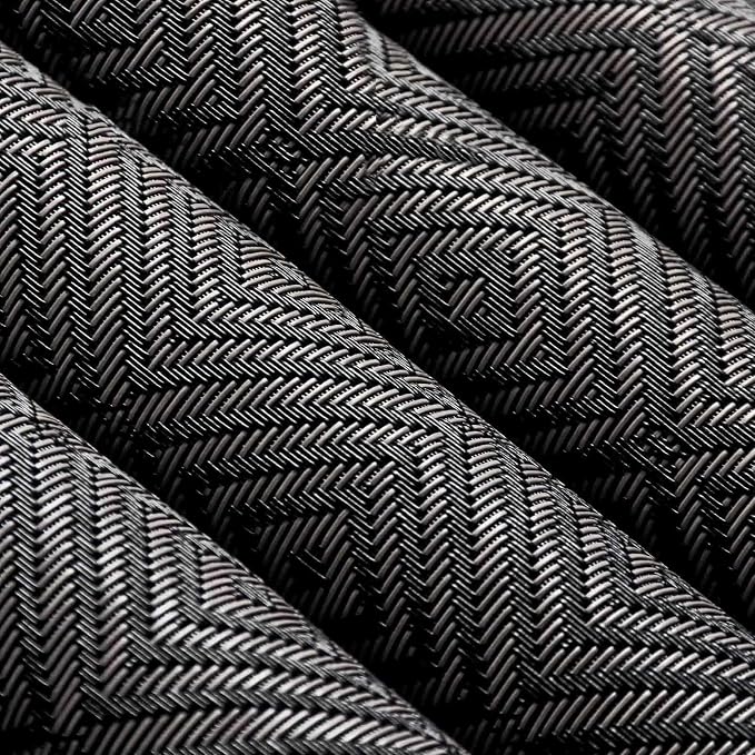 AHHFSMEI Placemats Set of 4 Washable Woven Vinyl Placemats for Dining Table Heat Resistant Non-Slip Stain Resistant Table Mats for Kitchen & Home Decor(Black Grey Checker,4)