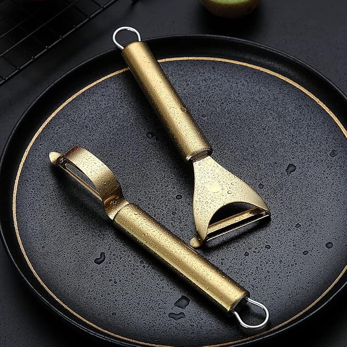 Gold Potato Vegetable And Fruit Peelers For Kitchen, Kyraton Titanium Gold Plating Stainless Steel Peelers,Sharp Blade And Ergonomic Non Slip Easy To Grip Set Of 2