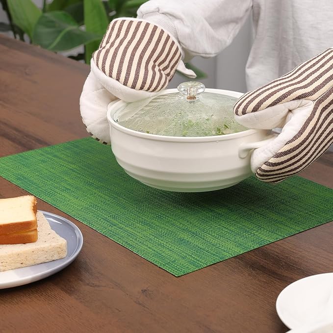Myir JUN Placemats Set of 4, Vinyl Woven Placemats Place Mats Indoor Set of 4 Washable Table Mats Non-Slip Place mats for Dining Table (Dark Green, Set of 4)