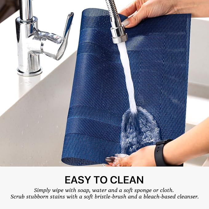 LEXMORE Placemats Set of 6 Vinyl/Plastic Woven Place Mats for Kitchen Table Indoor/Outdoor Washable Placemat Wipeable Dining Table Mats(Navy Cube)