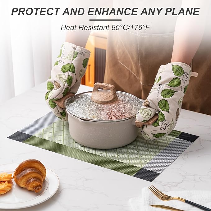 CADONO Placemats Set of 4 Washable Indoor/Outdoor Vinyl Place Mats for Dining Table Durable Non-Slip Heat Resistant PVC Weave Table Mats（Rhombus-Green）