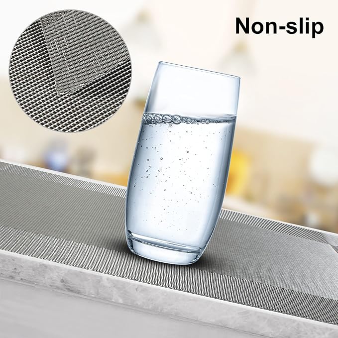 Aofmee Placemats Set of 4, Heat Resistant Place Mats, Washable Durable PVC Table Mats, Woven Vinyl Plastic Placemats for Dining Table, Non-Slip Stain Resistant Kitchen Table Placemats, Easy to Clean