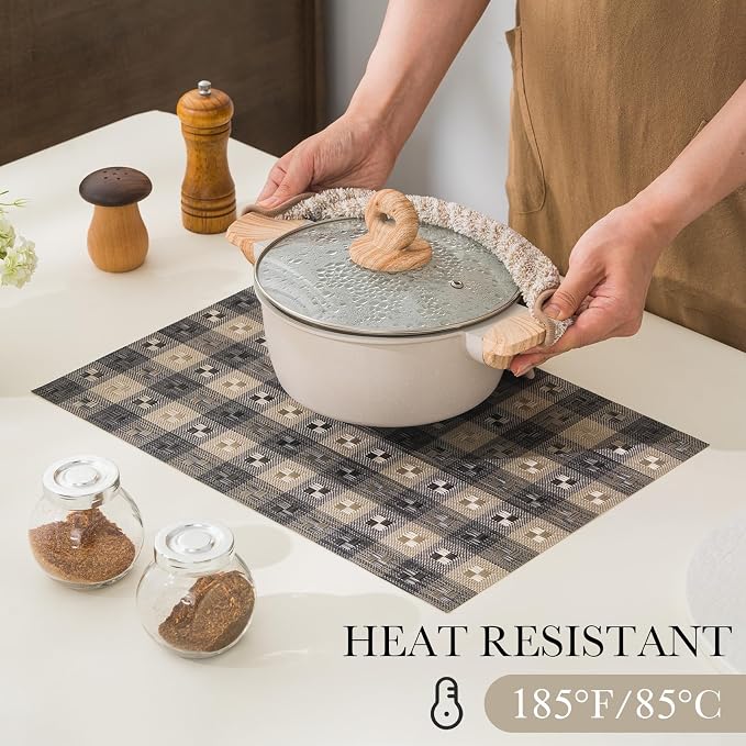 BACKTOEDEN Placemats Set of 6 Heat Resistant Washable Wipeable Placemat Woven Non-Slip Foldable Vinyl/Plastic Place Mats Indoor/Outdoor Mat Kitchen Dining Table Pad, Black Checkered