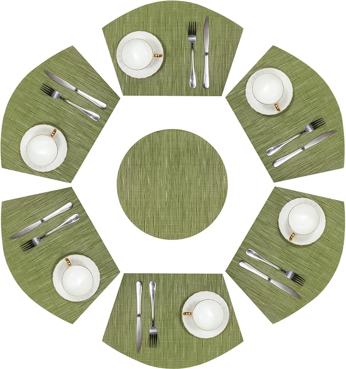 SHACOS Round Table Placemats Set of 7 Wedge Placemat with Centerpiece Round Mat Heat Resistant Table Mats Wipe Clean (7, Green)