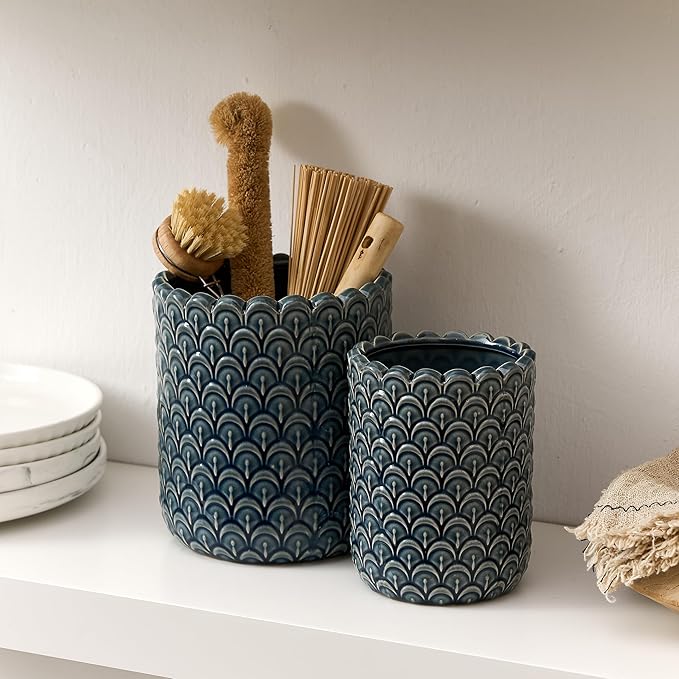 JIEMEI HOME Kitchen Utensil Holder, Large 7.5"+6.2" Petal Ceramic Utensil Crock for Countertop, Utensil Holder with Cork Mat, Morden Utensil Organizer for Spatula, Kitchen Decor, Set of 2- Blue