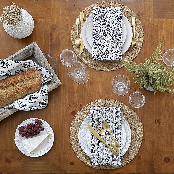 4 Pieces Round Woven Placemats, 13.8 inch Plate Chargers Natural Wicker Placemats Water Hyacinth Straw Braided Tablemats Rattan Tablemats Rustic Weave Placemats for Table Decoration