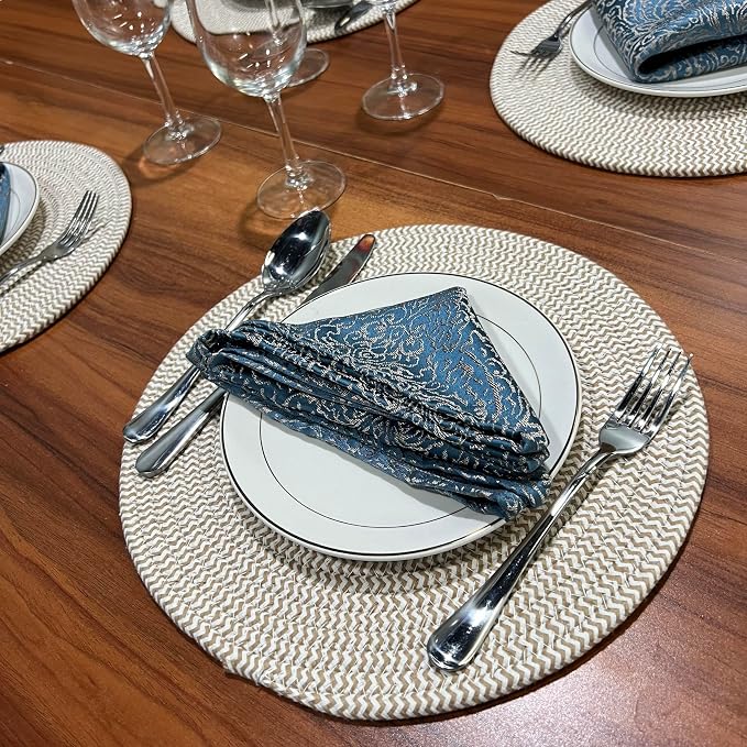 WAZAIGUR Round Placemats Washable Thick Cotton Absorbent 13 inch Round Table Mats for Kitchen Dining Table Set of 4 Round Woven Fabric Indoor/Outdoor Place Mats (Khaki and White, 4)