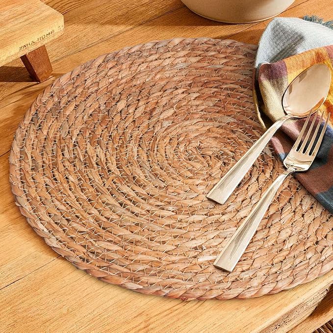 Alijoy 13 Inch Round Woven Placemats Set of 10 with Pearl Napkin Rings - Rattan Chargers for Dinner Plates, Natural Water Hyacinth Wicker Placemats, Rustic Placemat Boho Farmhouse Dining Table Deco