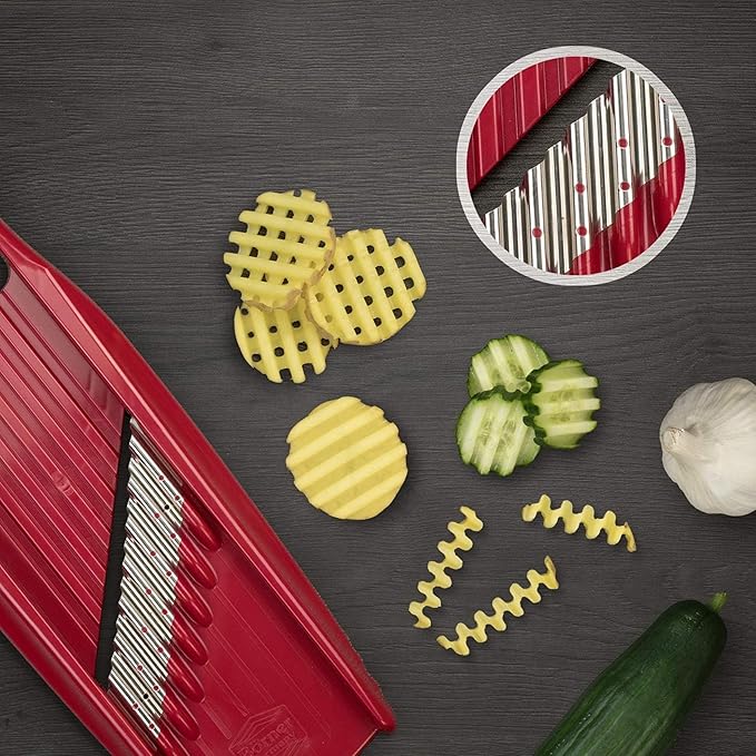 Börner by Reston Lloyd Wave-Waffle XXL Power Line • Crinkle Cut/Spirelli Vegetable Slicer • Slicer for Wave Waffle Cut Vegetables • Wavy French Fries • Made in Germany, Red