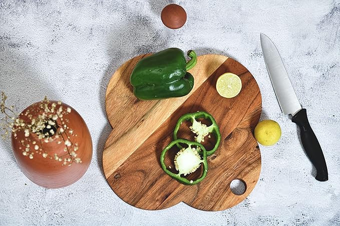 Treen Art Wooden Christmas Cutting Board for Kitchen Decor, 11"L x 11"W Four Round Leaf Acacia Wood Chopping Board with Hanging Hole, Serving Charcuterie Platter